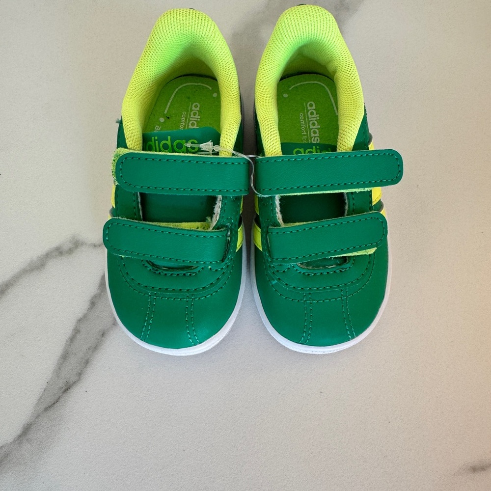 Adidas Kids Sneakers in Green and Yellow